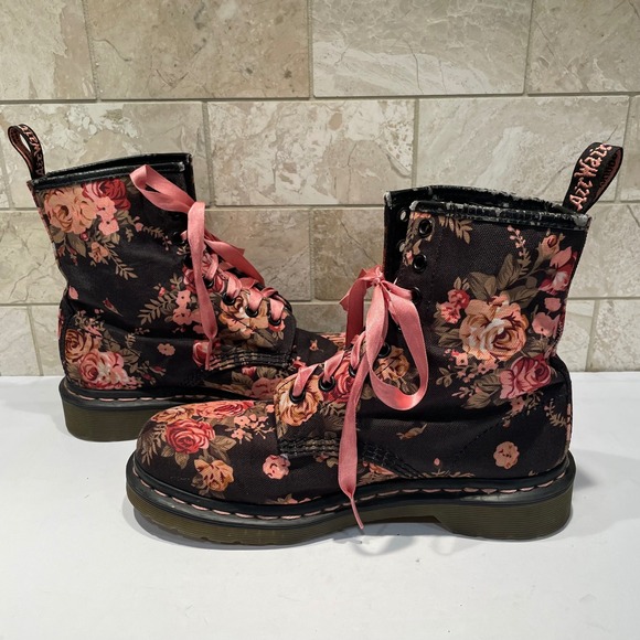 Dr. Martens Shoes - Dr. Martens 1460 Pascal Floral Canvas Boots Pink Ribbon Laces Womens 7 Flaw